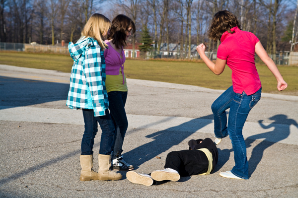 girl_fight_at_school.jpg