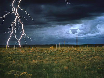 Walter-de-Maria's-The-Lightening-Field-(1977).jpg